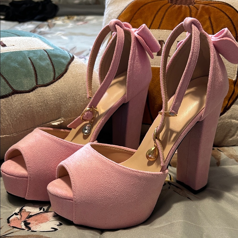 Elegant Pink Peep-Toe Platform Heels